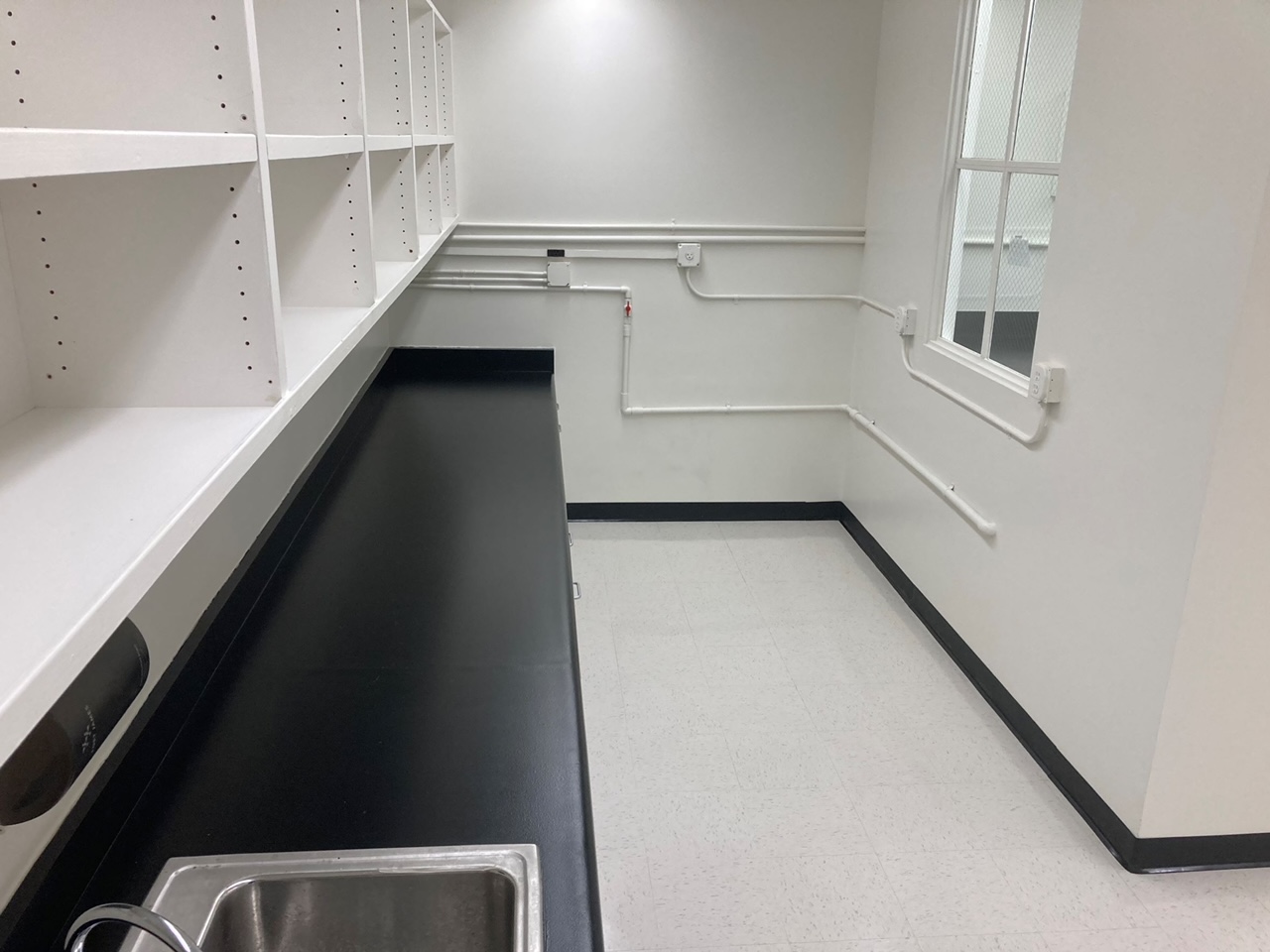 an empty lab